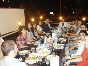 İlkokul Öğretmenlerini Unutmadılar 