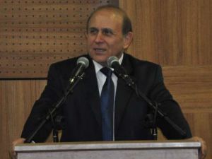 “parlamentoda Başörtüsüne Zaten Engel Yok”