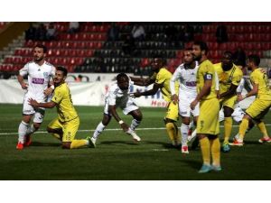 Bucaspor 90’da Güldü