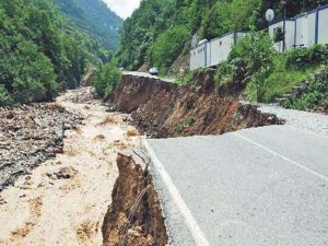 Dikkat Sel Kapıya Dayandı
