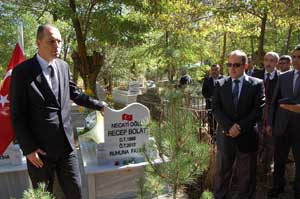 Recep Bolat Mezarı Başında Anıldı