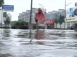 Çin’i Tayfun Vurdu