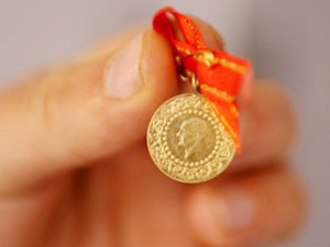 Çeyreğin Yarısı Geliyor