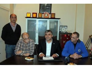 Abd’li Antrenör Fisher 2 Yıllık İmza Attı