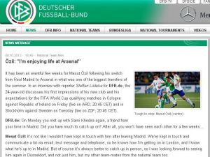 Özil: Arsenal’de Hayattan Zevk Alıyorum”