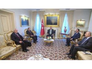 Makedonya Heyetiyle Görüştü