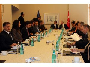 Bakan Çağlayan, Fransız Bakan Montebourg İle Bir Araya Geldi