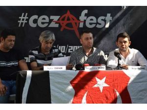 Çarşı’dan Beşiktaş’a Destek