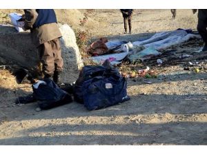 Kurbanlık Yüklü Kamyon Devrildi