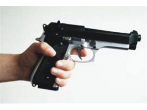 Cinnet Geçiren Türk, İki Oğlunu Öldürdü