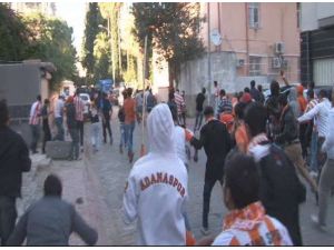 Taraftarlar Birbirine Girdi