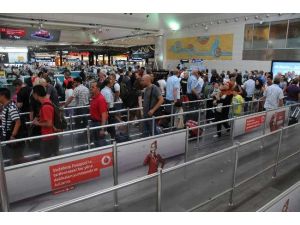 Kendi Rekorunu Kırdı