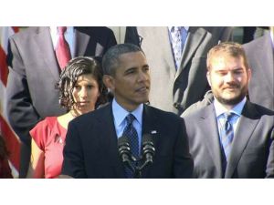 Obama Konuşurken Fenalık Geçirdi