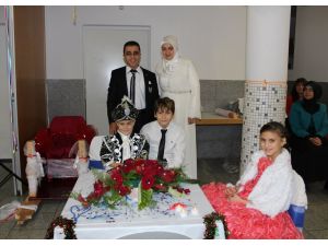 Almanya`daki Türkler Geleneklerini Yaşatıyor