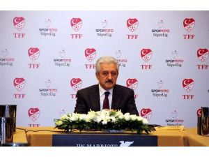 Adaylığını Açıkladı