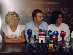 Yahşi Cazibe Oyuncuları Baküyü Çok Beğendi