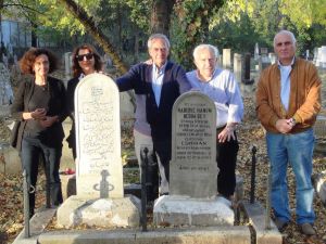 Ali Yalman, Büyükannesi, Sokullu Mehmed Paşanın Torunu Hatice Hanımı Budapeştedeki Mezarında Ziyaret Etti