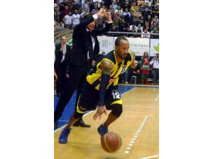 J.r. Bremer Royal Halı Gaziantep Basketbol Takımında