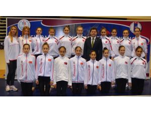 19. İzmir Uluslararası Ritmik Cimnastik Turnuvası Başlıyor