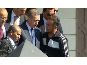 Camiye Bağış Yaptı