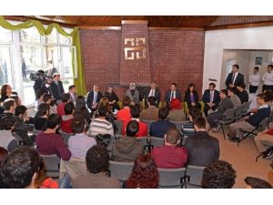 12 Kişilik Odalarda Kalmış