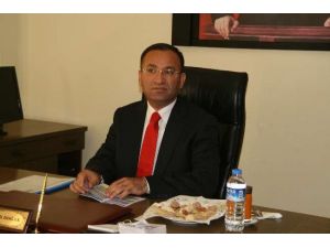 Türkiye Yalnızlaştırıldı Eleştirisine Yanıt Verdi