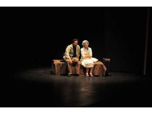 Pippa’nın Yolculuğu Sahnede Sürüyor