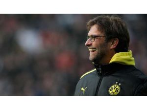 Klopp Hakemi Kafasından Vurdu