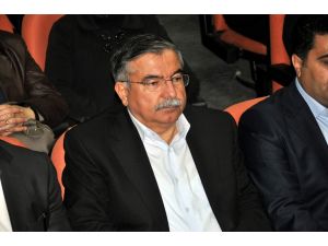 Milli Savunma Bakanı İsmet Yılmaz: