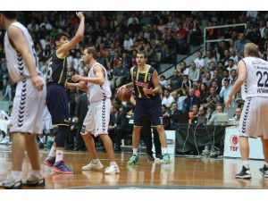 Derbinin Galibi Fenerbahçe