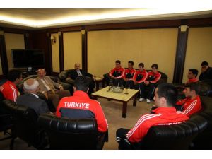 Rizeli Raftingciler Yeni Zelanda’da Türkiyeyi Temsil Edecek