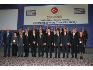 Başbakan Erdoğan, Yatırım Danışma Konseyinde Hatıra Fotoğrafı Çektirdi