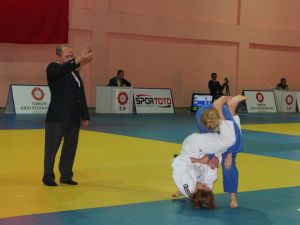 Türkiye Büyükler Judo Şampiyonasının İlk Gününde 5 Sıklette Madalyalar Sahiplerini Buldu
