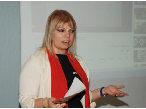 Kadınlar Parayı Ve Kazancı Konuştu