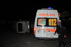 Yolcu Minibüsü Otomobille Çarpıştı