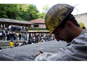 Madenin Başkenti Madenci Bulamıyor