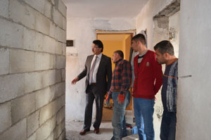 Ev Tadilatları Yerinde İnceleniyor