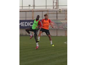 Uğur Tütüneker Antrenmana Katılmadı