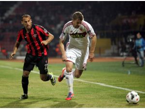 Gaziantepspor - Sivasspor Maçı 0-0 Devam Ediyor