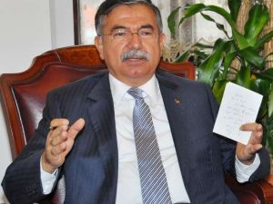 Herkes Toplumun Değerlerine Saygı Göstermeli