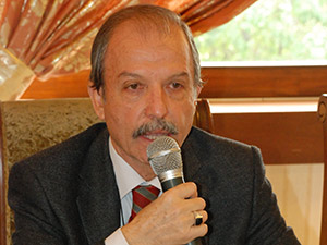  Abacıoğlu, Basın Mensuplarıyla Bir Araya Geldi