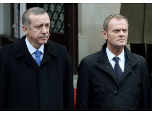 Başbakan Erdoğana Varşovada Resmi Karşılama Töreni