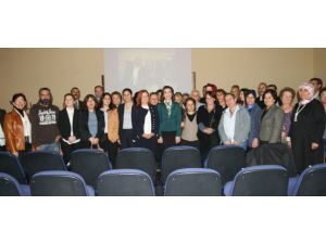 Ikmm’de Gündem Kadın Ve Siyaset