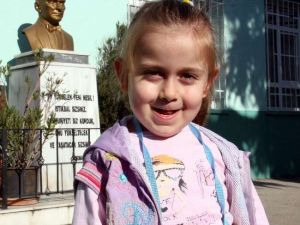 4 Yaşındaki Çocuğun Atatürk Sevgisi