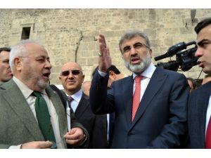 Bakan Yıldız, Kayseride Temel Atma Törenine Katıldı