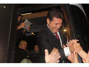 Chp Rozeti Takan Sarıgülün İlk Durağı Kocaeli Oldu