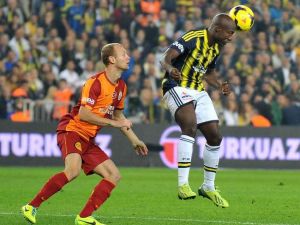 İlk Yarıyı Önde Bitirdi