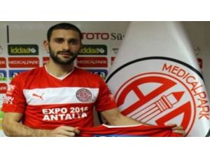 Yıldız Futbolcudan İyi Haber