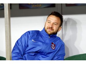Trabzonspor İle Giray Kaçar Yol Ayrımında