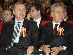 Erdoğan Ve Arınç Bir Araya Geliyor